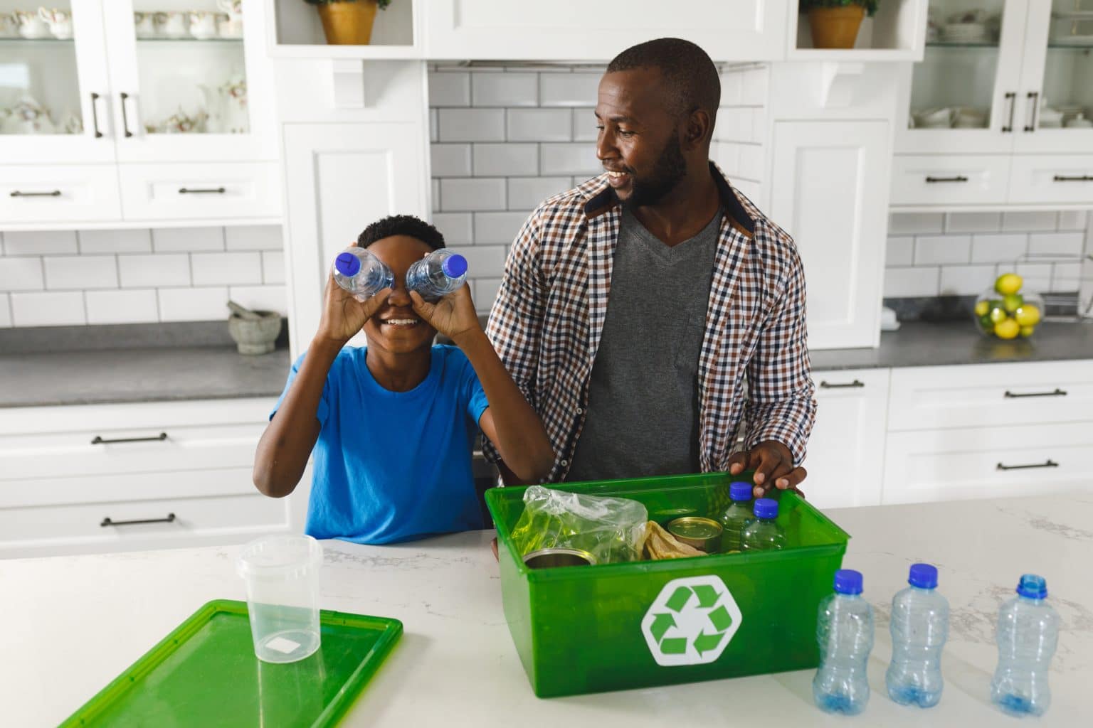 Istock Family Recycling